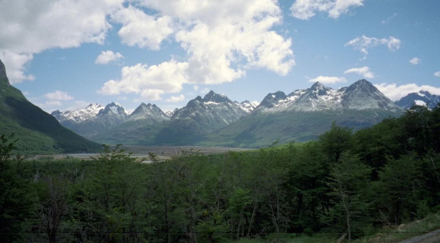 Excursion from Puerto Montt, amazing Andean scenery and alpine lakes