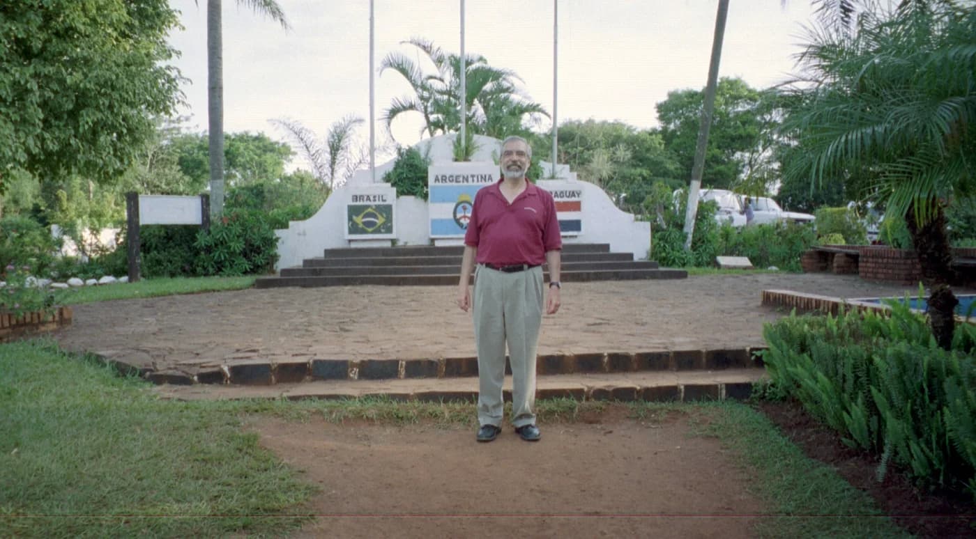 Iquazu Falls at the confluence of Brazil, Argentina and Paraguay