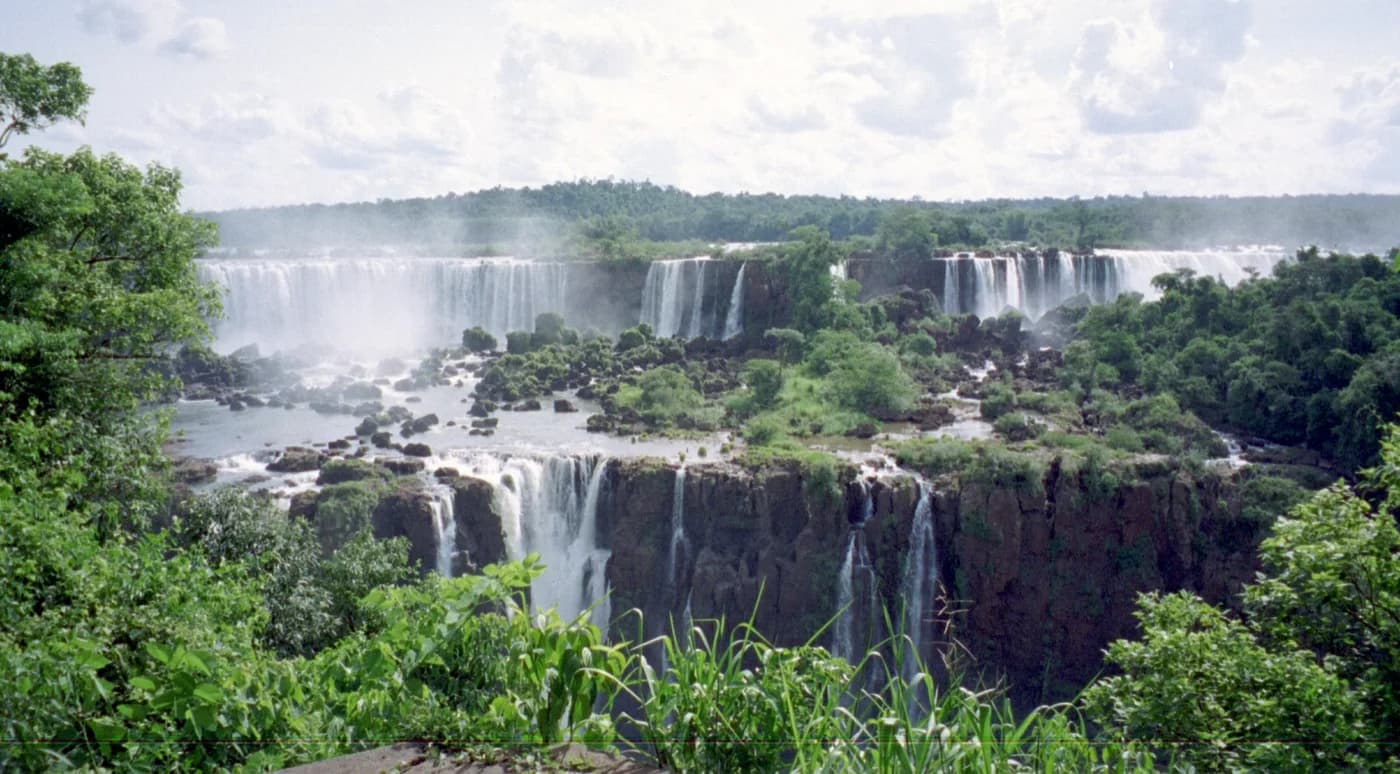 Another view of Iguana Falls, from the Brazilian side 